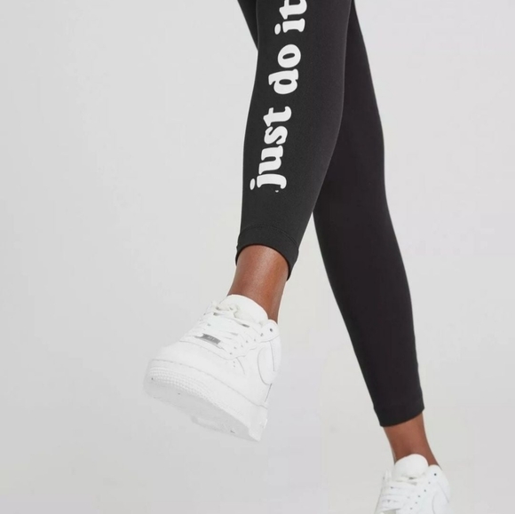 New Nike Club womens Leggings  Yoga Gym Run  Black pants cj1994  SIZE M - Picture 5 of 10